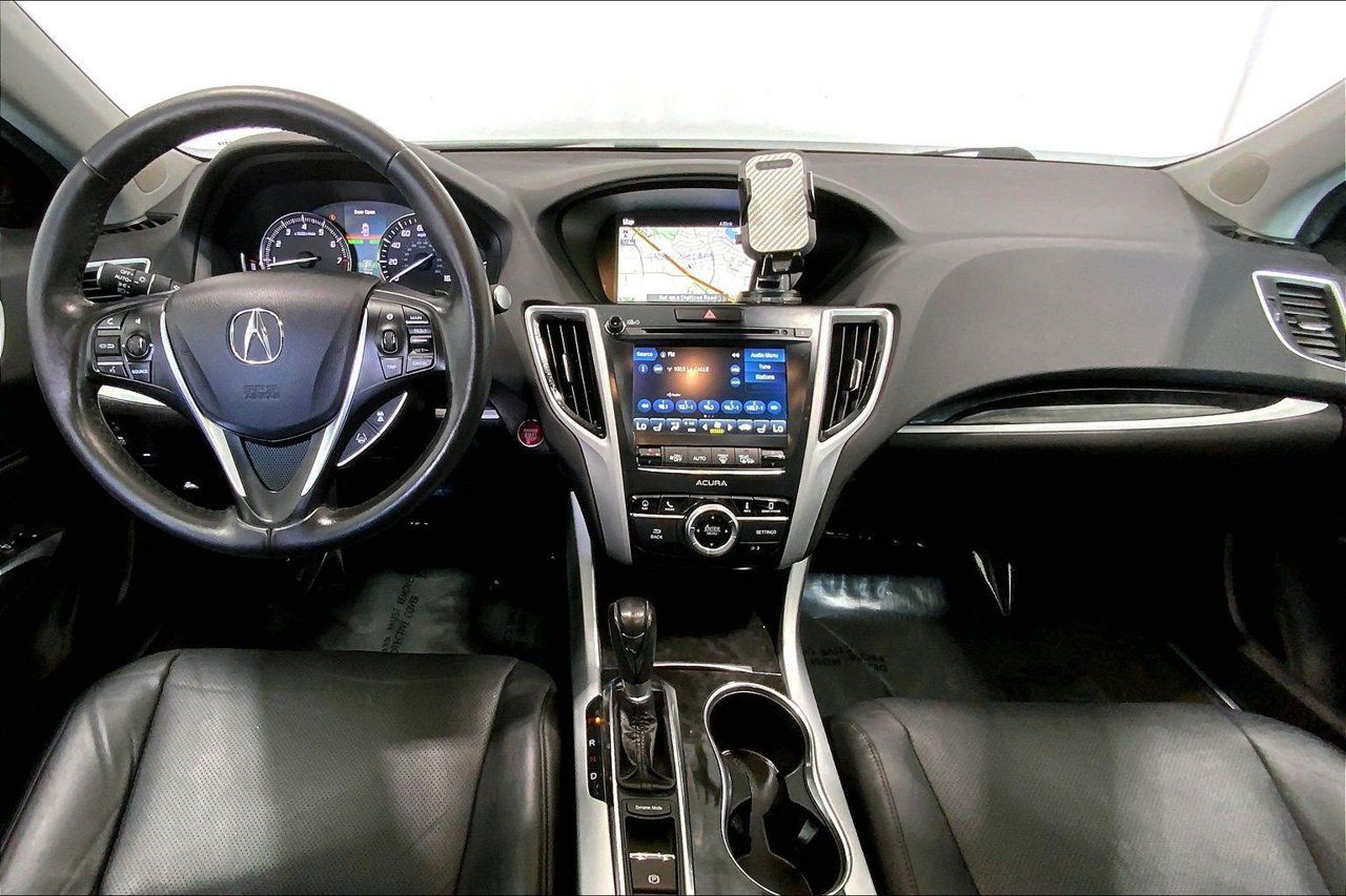 Used 2019 Acura TLX w/ Technology Package FWD image 15