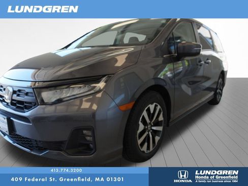 Used 2025 Honda Odyssey EX-L image 3