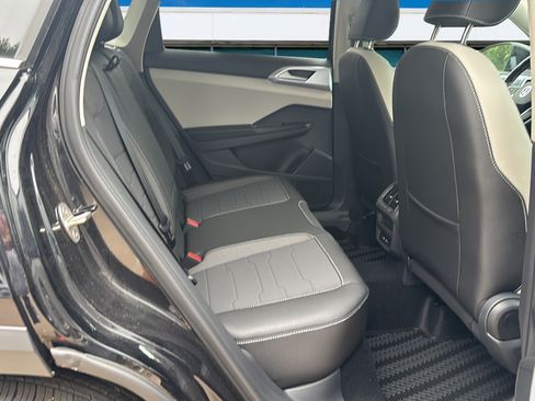 New 2026 Volkswagen Taos SE AWD/4WD image 13