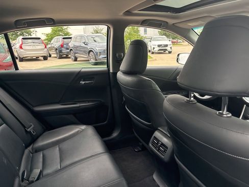 Used 2015 Honda Accord EX-L image 11