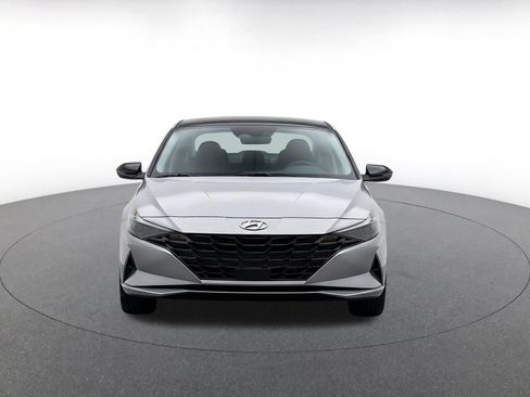 Used 2026 Hyundai Elantra Sport FWD image 2