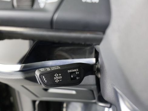 Certified 2025 Audi Q3 2.0T Premium Plus w/ Premium Plus Package image 28