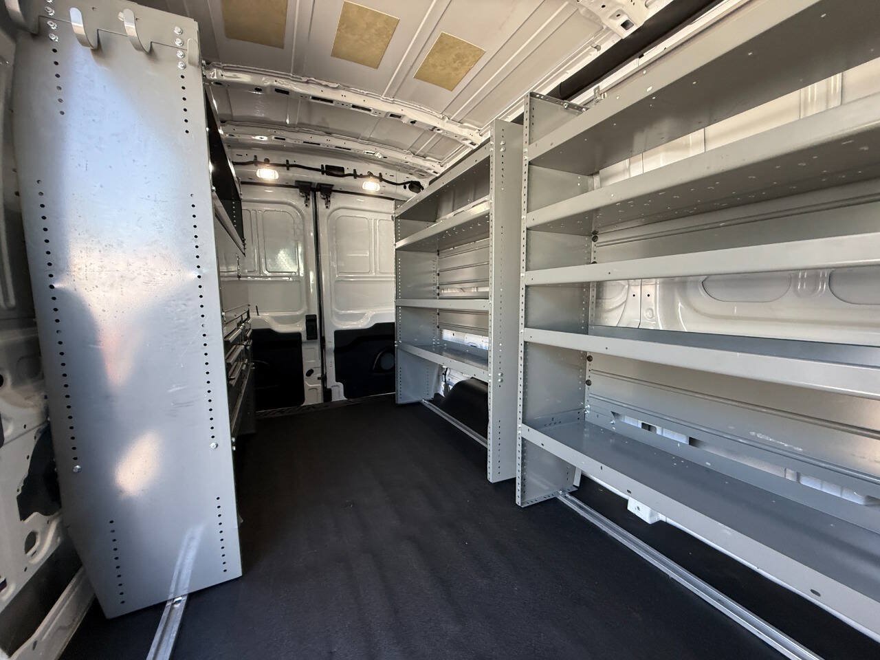 Used 2023 Ford Transit 250 Medium Roof RWD image 10