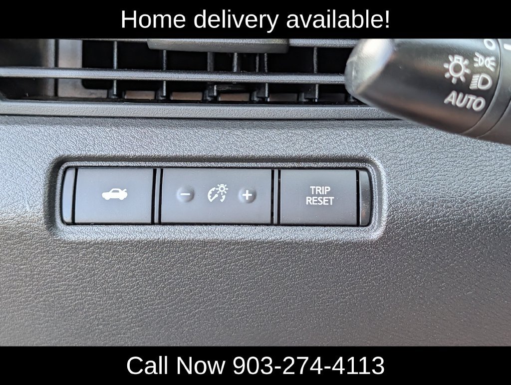 Used 2025 Nissan Altima 2.5 SV FWD image 22