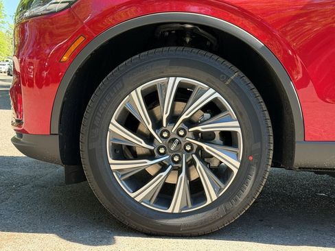 New 2026 Lincoln Aviator AWD image 5