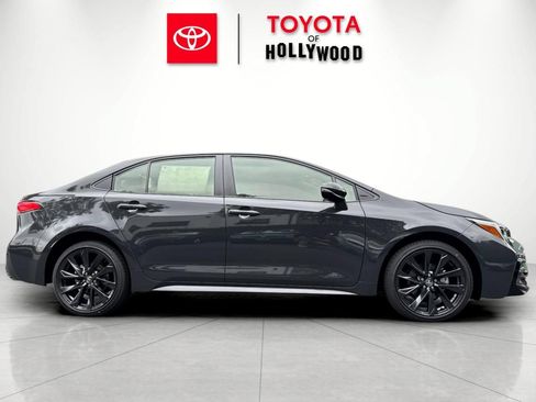 New 2026 Toyota Corolla SE FWD image 3