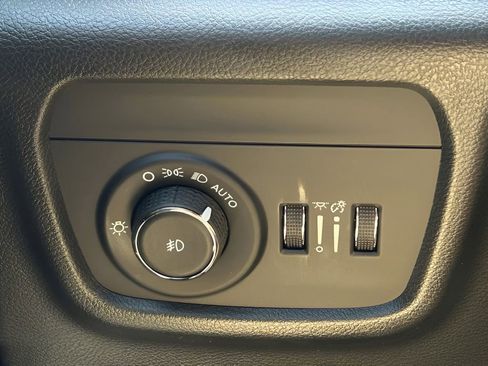 New 2025 Jeep Grand Cherokee L Overland w/ Advanced Protech Group III AWD/4WD image 23