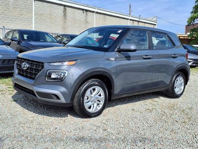 New 2025 Hyundai Venue SE