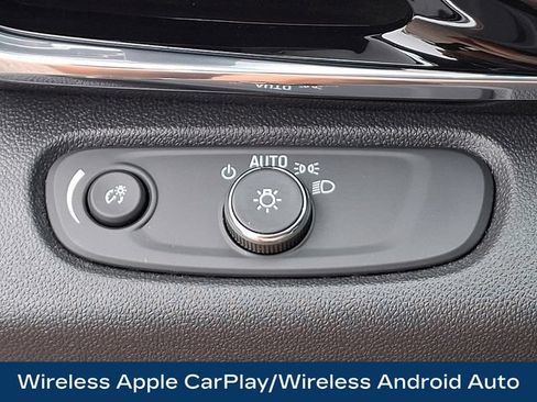Used 2025 Buick Envista Avenir FWD image 9