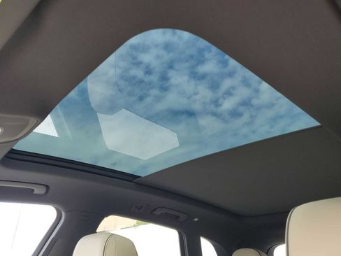 Certified 2025 Audi Q5 2.0T Premium w/ Convenience Plus Package image 15