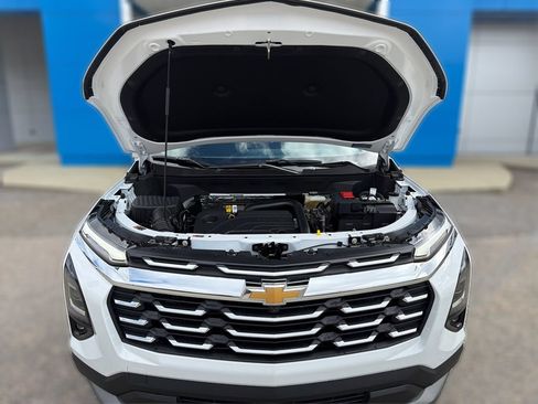 New 2026 Chevrolet Equinox LT w/ Safety and Technology Package FWD image 11