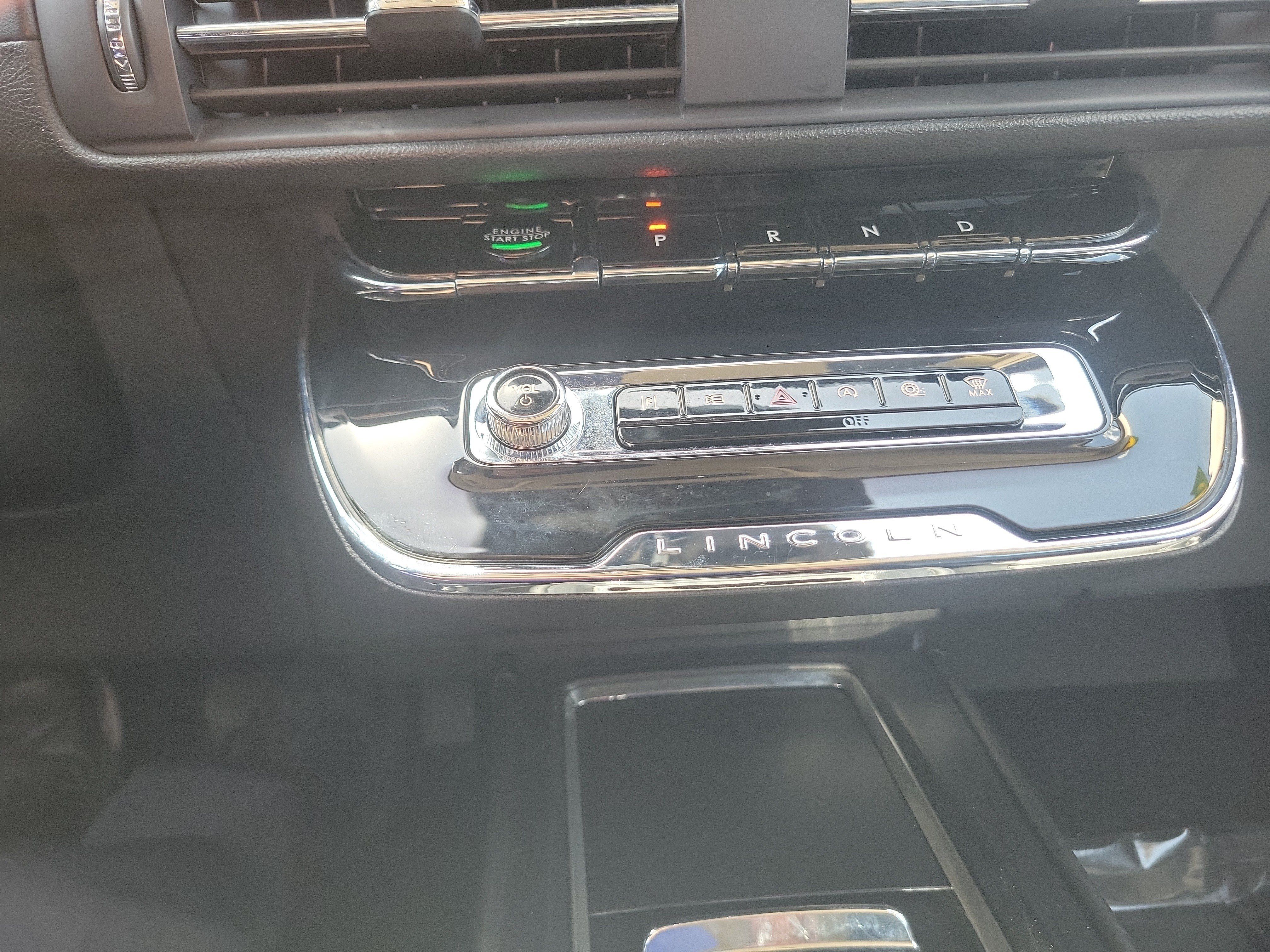 Used 2023 Lincoln Corsair AWD image 29