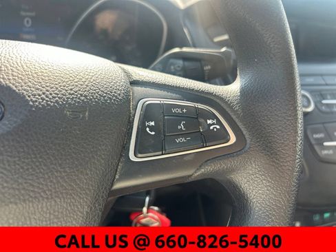 Used 2018 Ford Focus SE FWD image 14