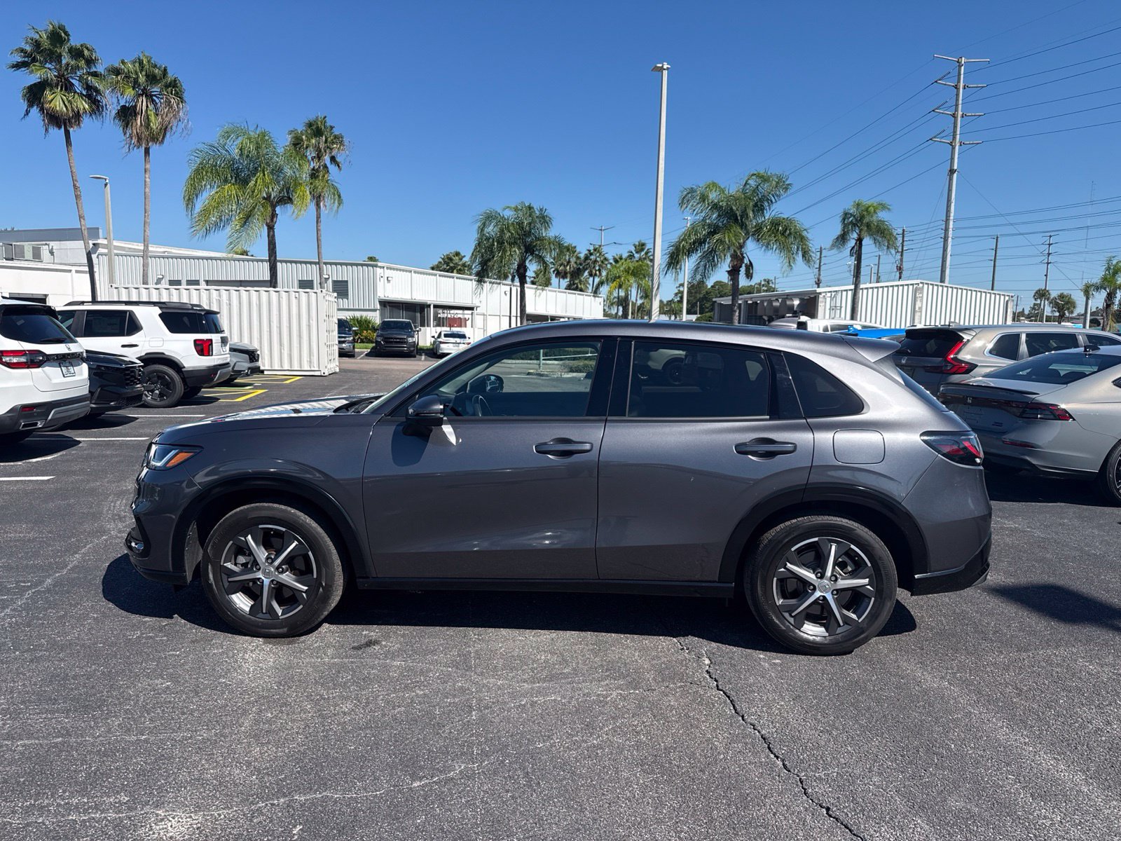 Used 2024 Honda HR-V EX-L image 4