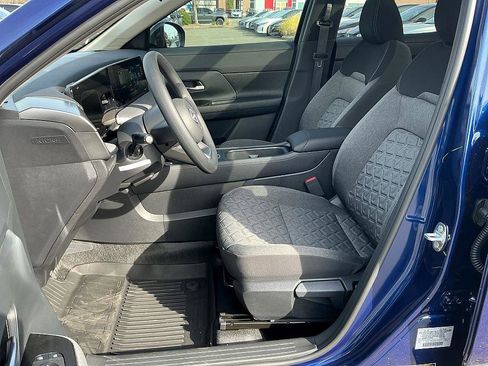 New 2026 Nissan Kicks SV image 12