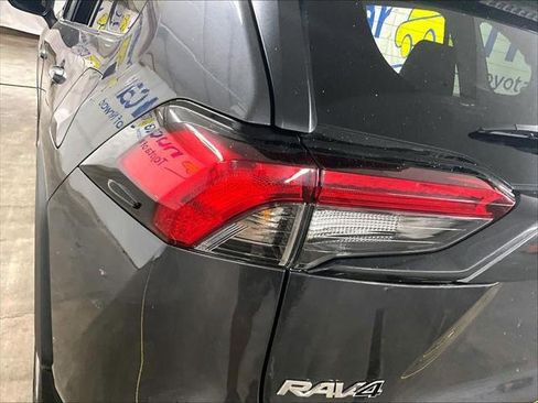 Used 2023 Toyota RAV4 LE FWD image 33