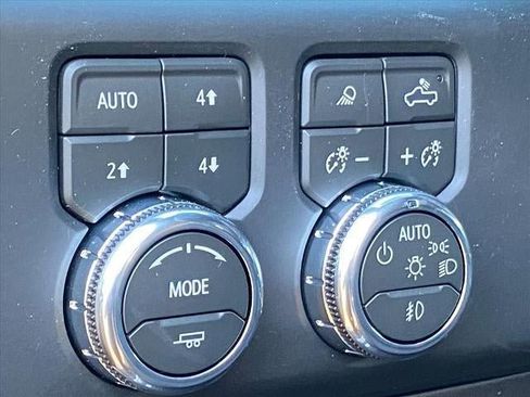 New 2026 GMC Sierra 1500 AT4 w/ AT4 Premium Package image 21