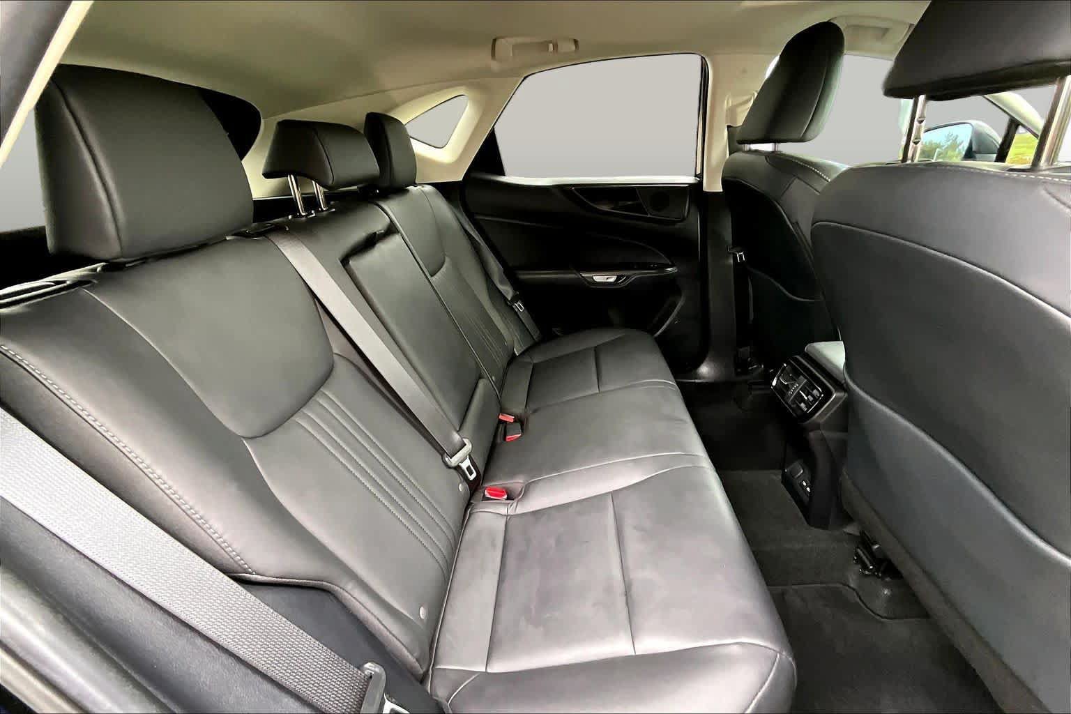 Used 2025 Lexus NX 250 FWD w/ Accessory Package (Z2) image 20