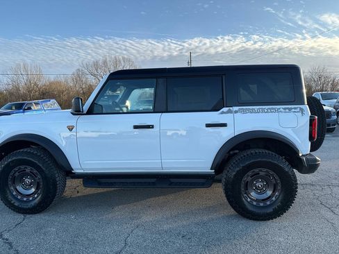 New 2025 Ford Bronco Badlands w/ Sasquatch Package AWD/4WD image 15