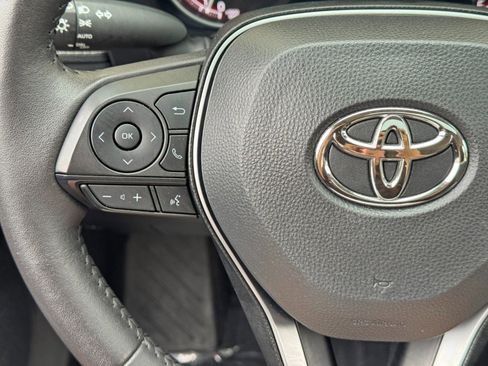 Used 2025 Toyota RAV4 XLE w/ Convenience Package FWD image 20