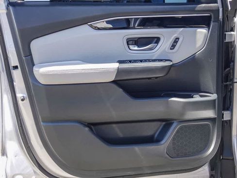 Used 2024 Honda Pilot EX-L image 19