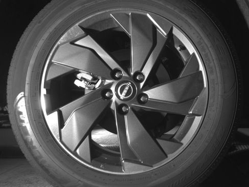 Used 2025 Nissan Rogue SV image 15