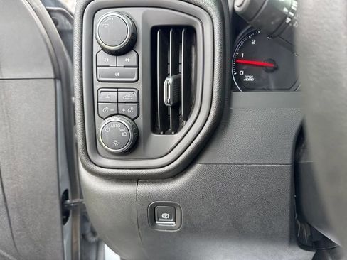 Used 2024 Chevrolet Silverado 2500 Custom w/ Custom Value Package image 20