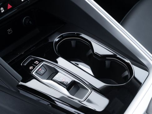Certified 2025 Audi Q5 Premium w/ Convenience Package AWD/4WD image 18