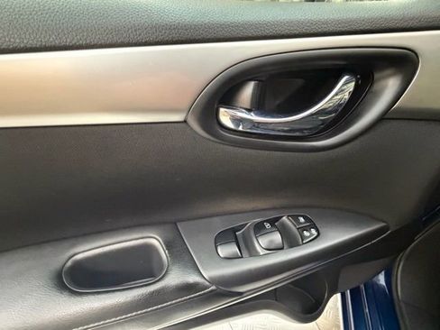 Used 2017 Nissan Sentra S image 24