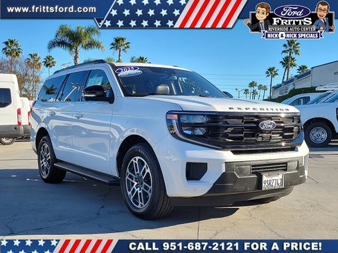 Certified 2025 Ford Expedition Active image 21
