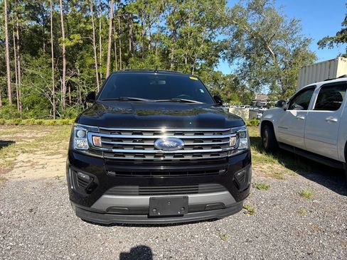 Used 2020 Ford Expedition XLT w/ Equipment Group 202A RWD image 2
