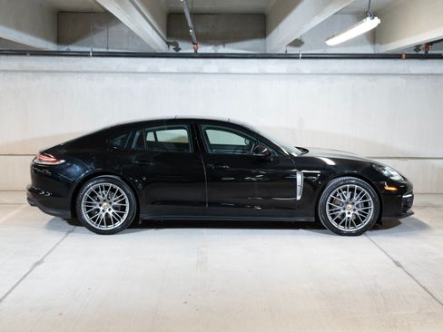 Certified 2023 Porsche Panamera 4 Platinum Edition AWD/4WD image 8