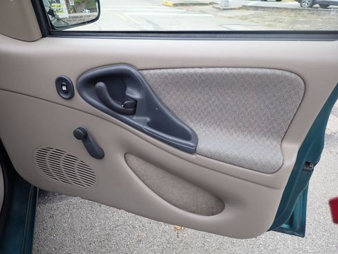 Used 1998 Chevrolet Cavalier Sedan w/ Preferred Equipment Group 1 image 28