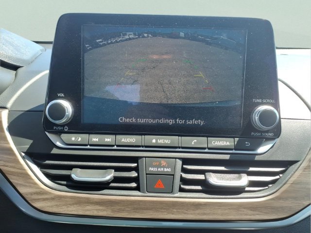 Used 2024 Nissan Altima 2.5 SV FWD image 19