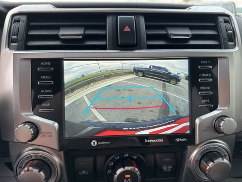 Used 2022 Toyota 4Runner SR5 Premium image 25