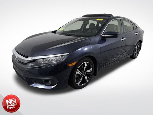 Used 2018 Honda Civic Touring image 7