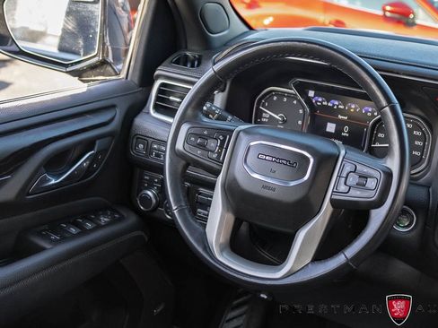 Used 2021 GMC Yukon XL Denali w/ Denali Premium Package image 47