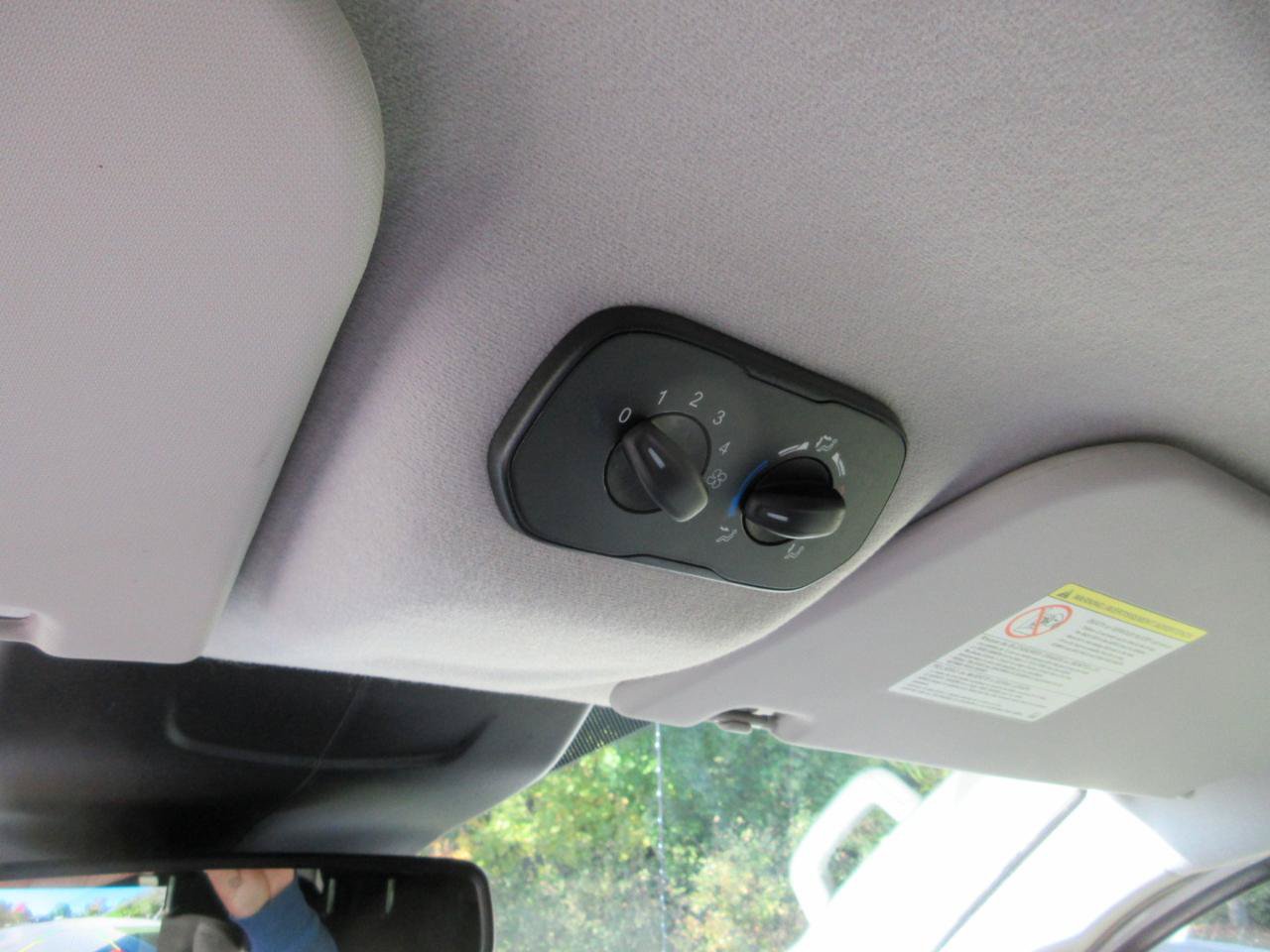 Used 2016 Ford Transit 350 XL RWD image 37