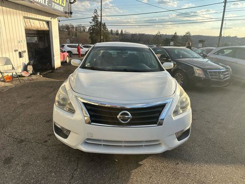 Used 2013 Nissan Altima 2.5 S image 1