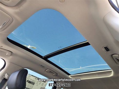 New 2026 Lincoln Nautilus Reserve image 14