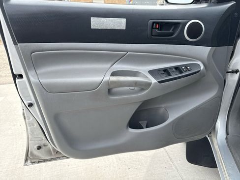 Used 2012 Toyota Tacoma PreRunner w/ TRD Off-Road Pkg image 20