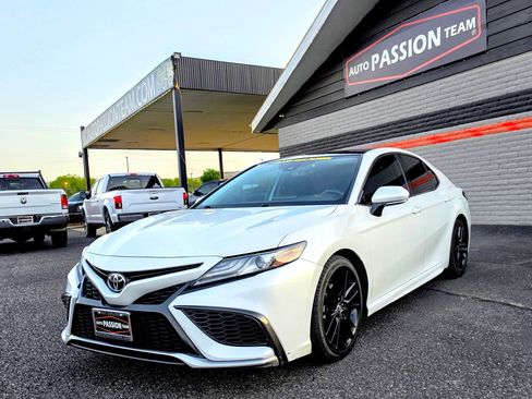 Used 2021 Toyota Camry XSE w/ Carpet Mat Package (TMS) image 1