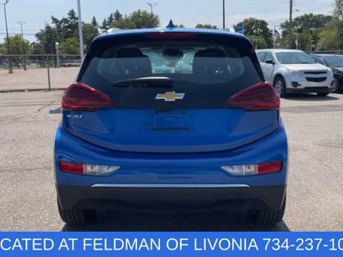 Used 2021 Chevrolet Bolt Premier w/ Infotainment Package FWD image 7