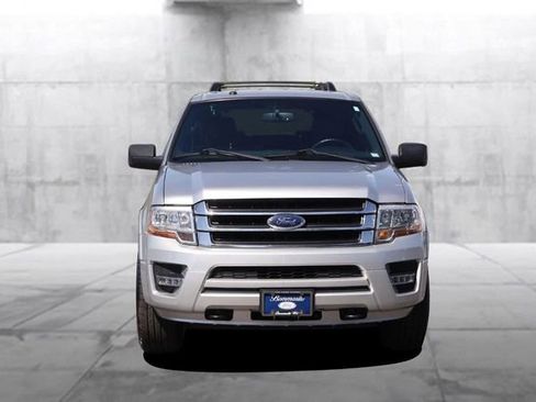 Used 2017 Ford Expedition EL XLT w/ Equipment Group 201A AWD/4WD image 4