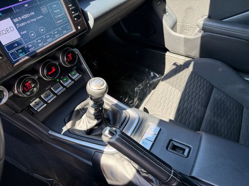 Used 2023 Toyota GR86 image 13