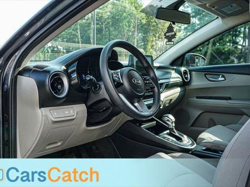 Used 2019 Kia Forte LXS FWD image 19