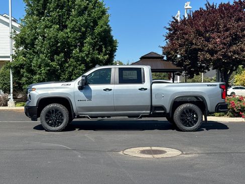 New 2026 Chevrolet Silverado 2500 LT w/ Trail Boss Package AWD/4WD image 7