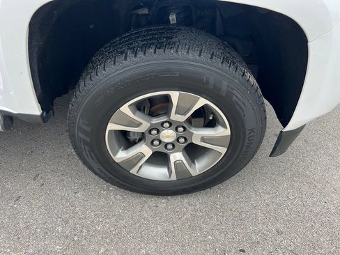 Used 2018 Chevrolet Colorado Z71 AWD/4WD image 12