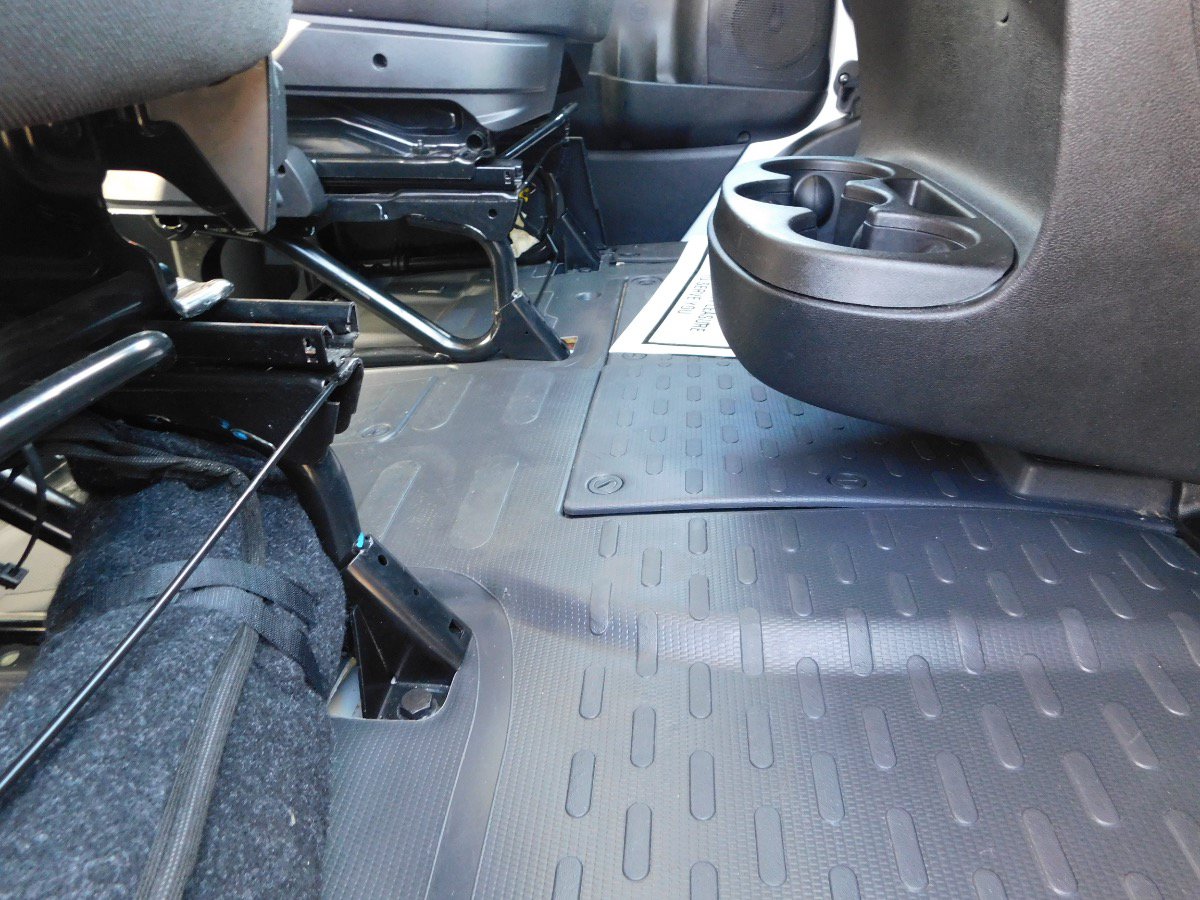 Used 2025 RAM ProMaster 2500 w/ U-Haul Equipment Group FWD image 24