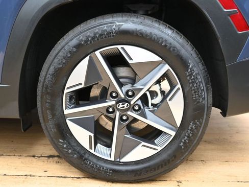 Used 2025 Hyundai Tucson SEL FWD image 12